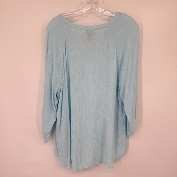 Chicos 2 Womens Light Blue V-Neck Crinkle Rayon Blouse Tunic Top Size Large - Picture 13 of 14